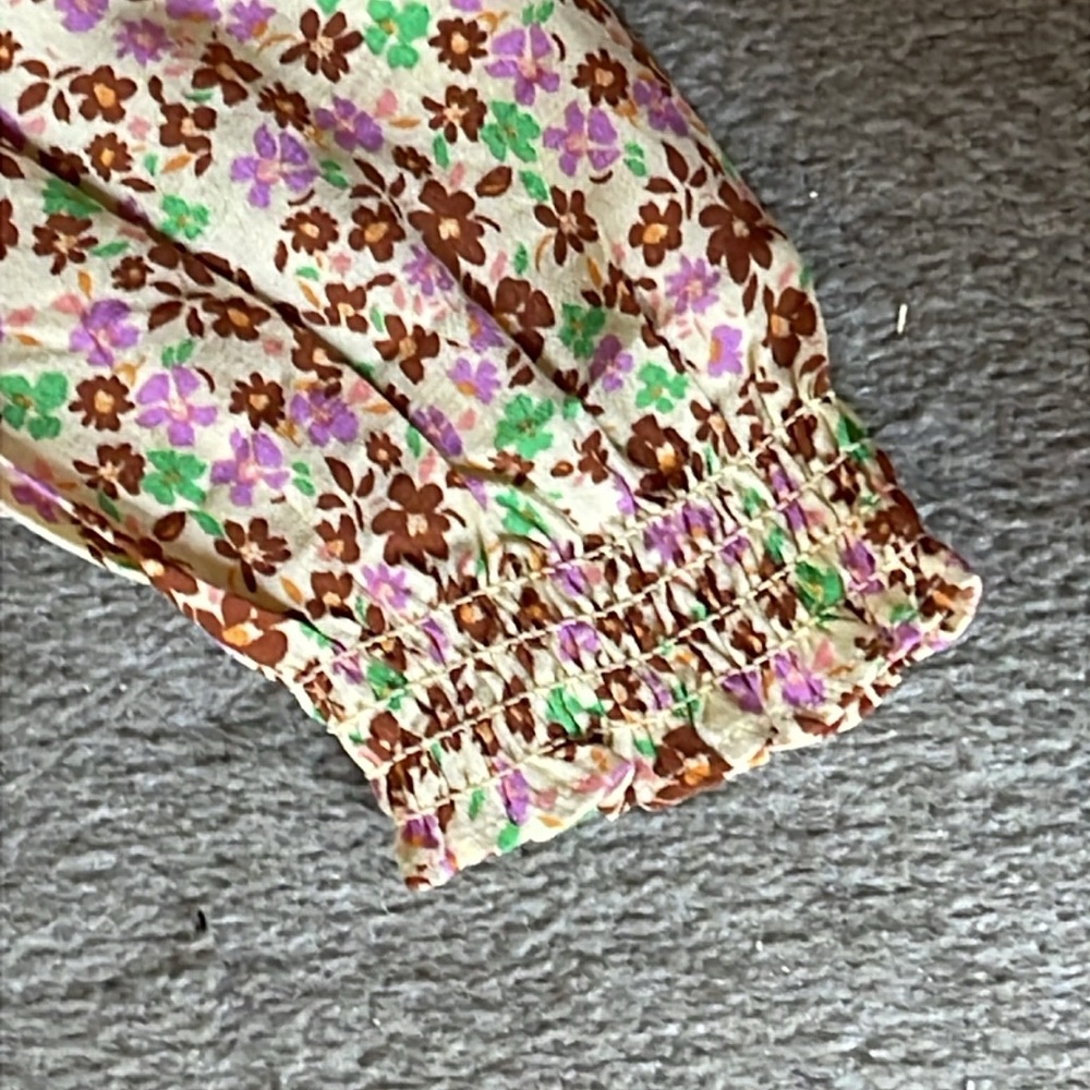 NWT Mango MNG Floral V-Neck Daisy Duke Blouse S - Picture 3 of 5
